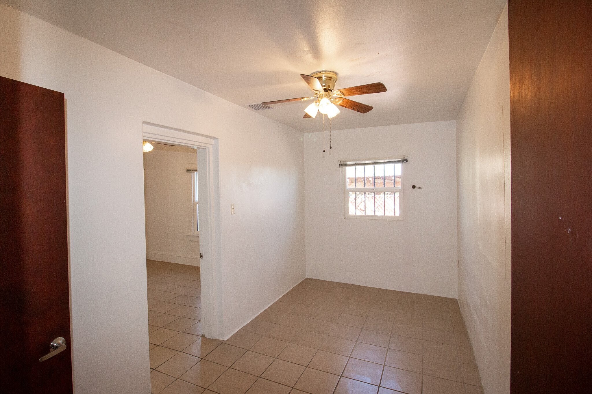 Building Photo - 3510 Porter Ave