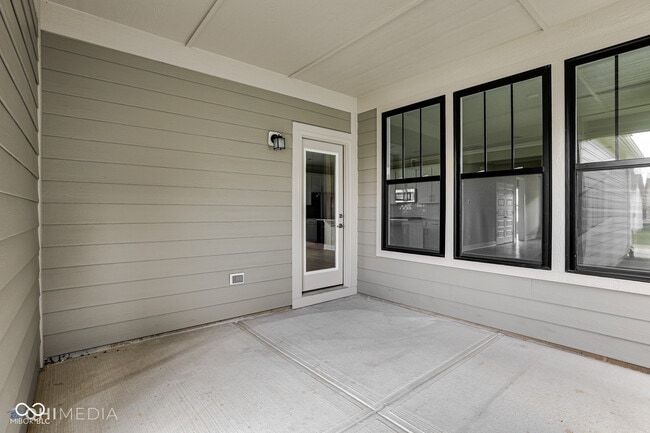 Building Photo - 2228 W 171st St