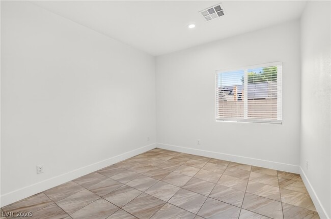 Building Photo - 4078 E Welter Ave