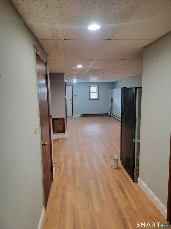 Building Photo - 235 High Ridge Dr