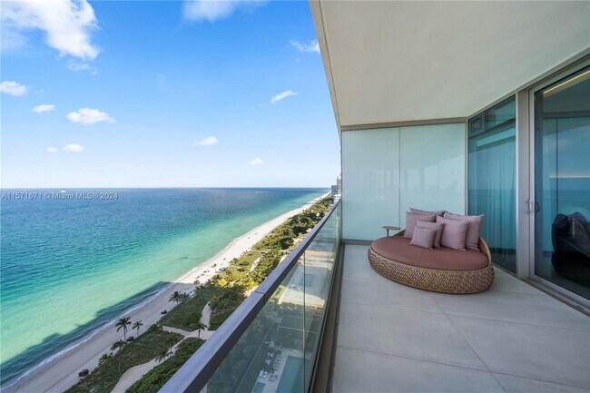 Building Photo - 10203 Collins Ave