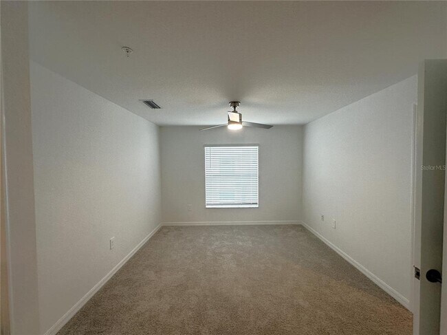 Building Photo - 14271 Heritage Landing Blvd
