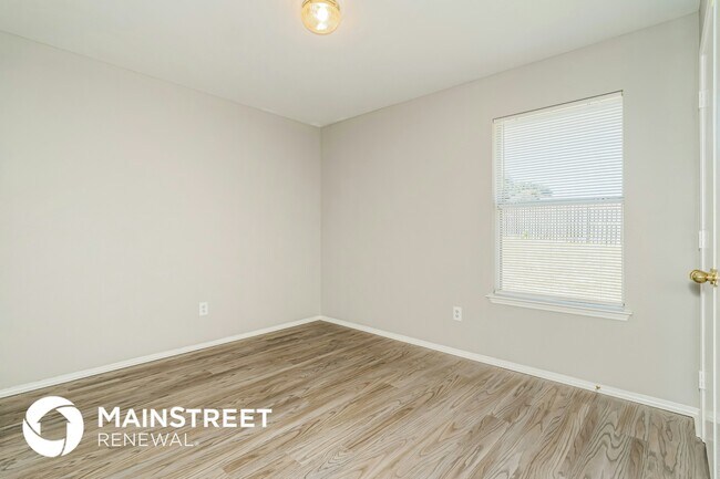 Building Photo - 8001 Marielle Cir