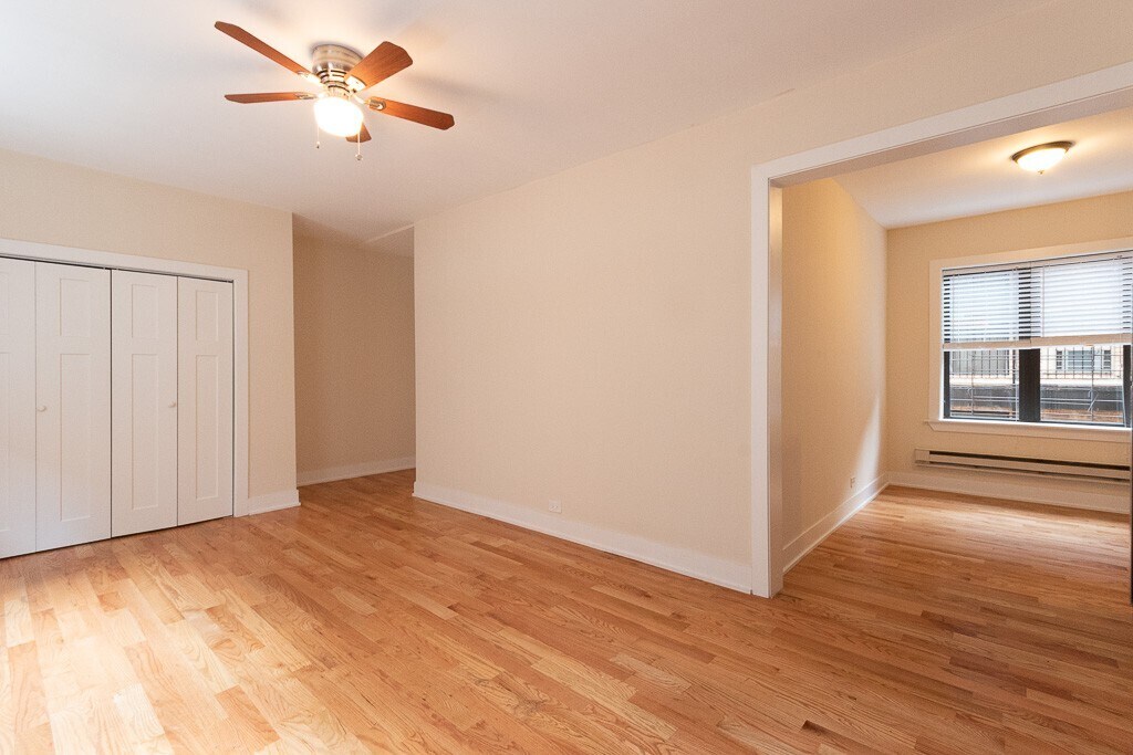 Building Photo - 3732 N Pine Grove Ave