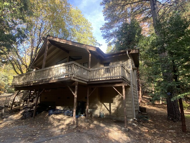 Building Photo - 2bd/1ba Single-Story Modified A-frame For ...