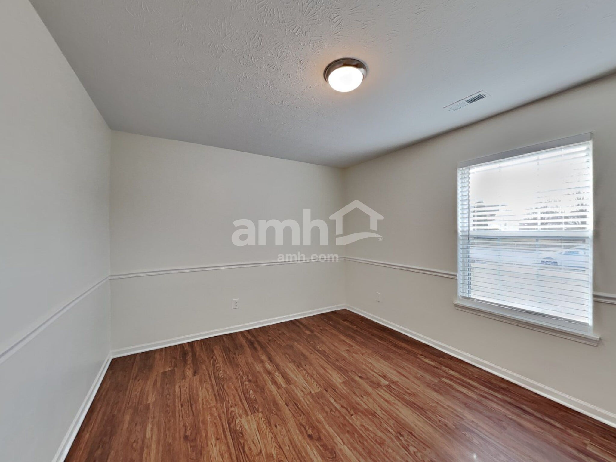 Building Photo - 8284 Shattuck Dr