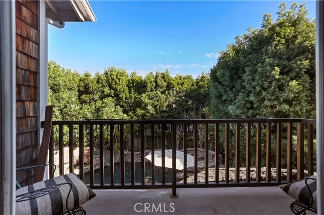 Building Photo - 250 Santo Tomas Ave