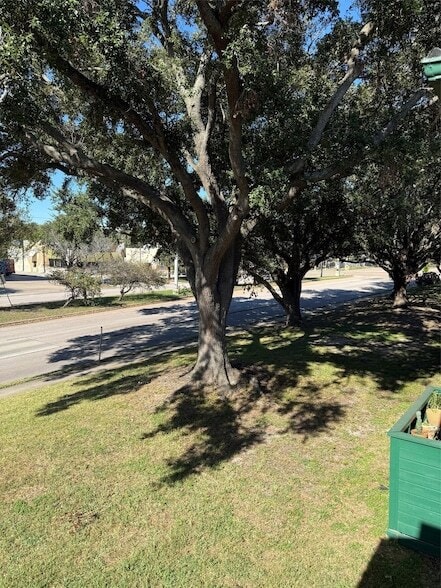 Building Photo - 1516 Bay Area Blvd