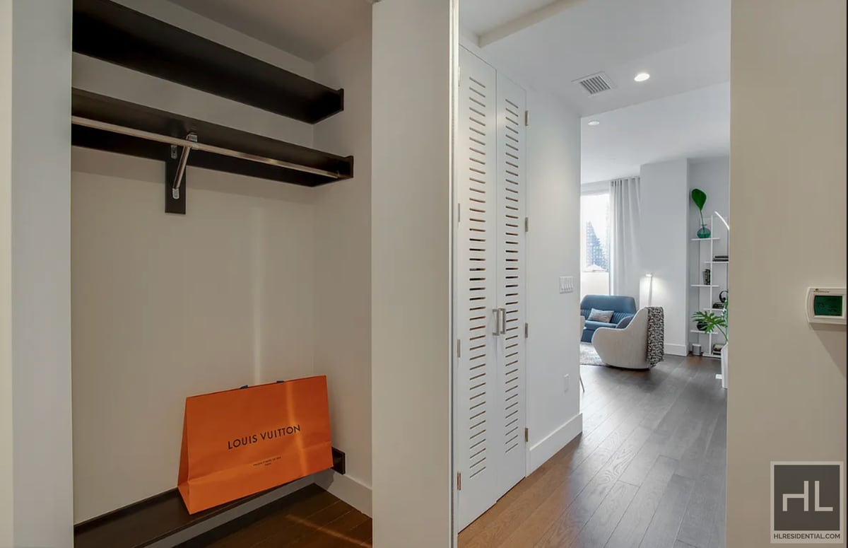 Building Photo - East 44th Street