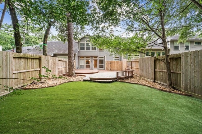 Building Photo - 10 Alderon Woods Pl