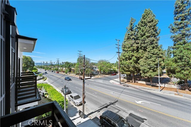 Building Photo - 6700 Kester Ave