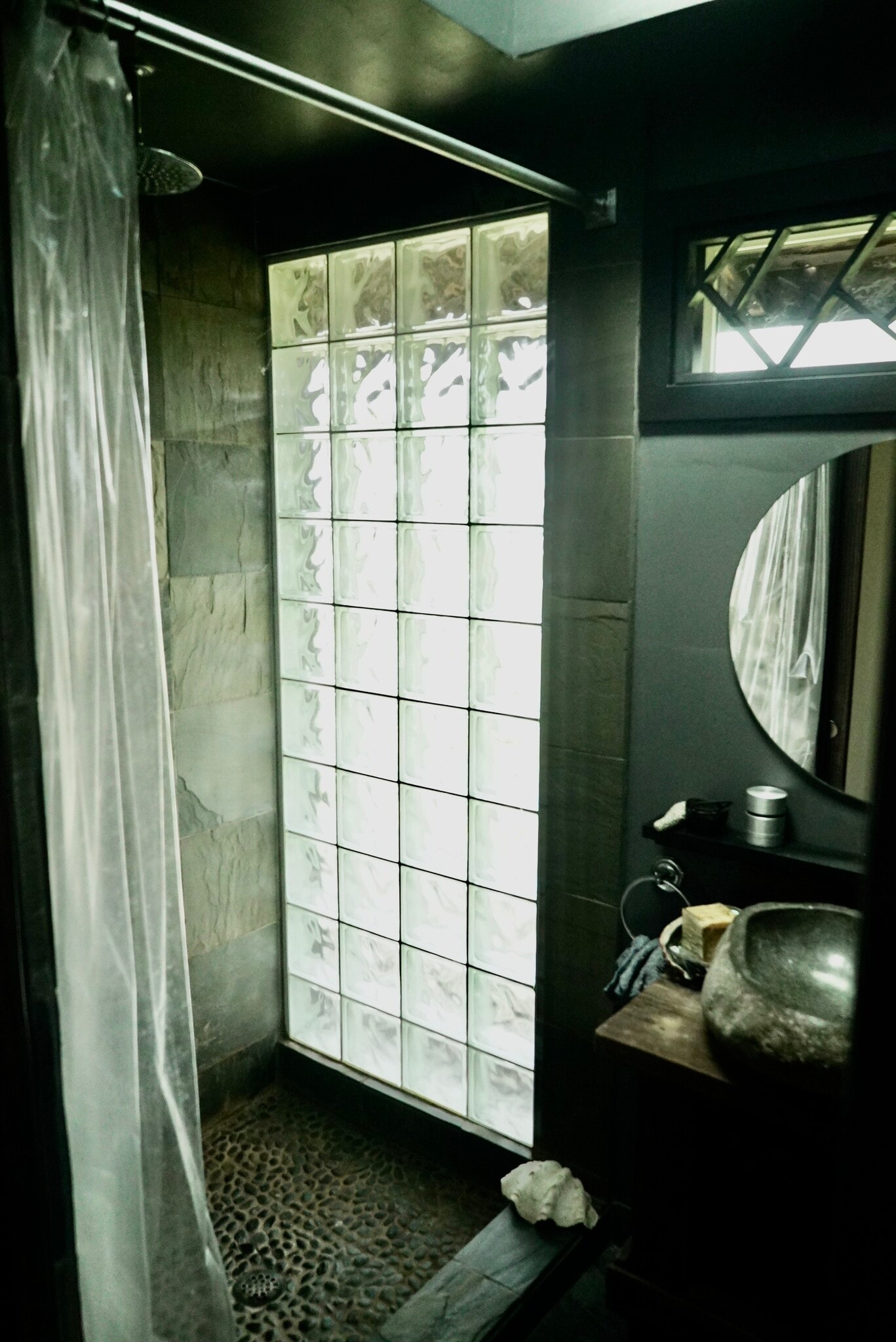 Building Photo - 2077 Stagecoach Canyon Rd