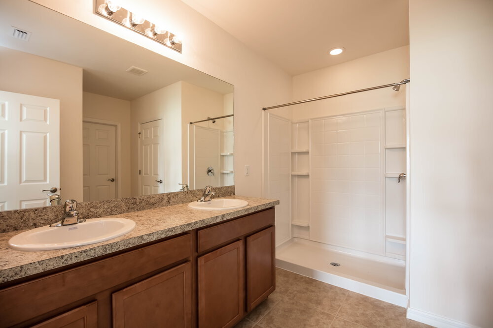 Building Photo - 2558 Surfside Blvd