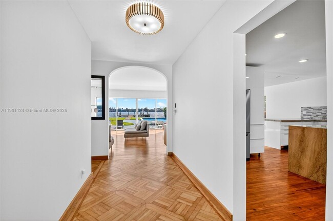 Building Photo - 2910 N Flagler Dr