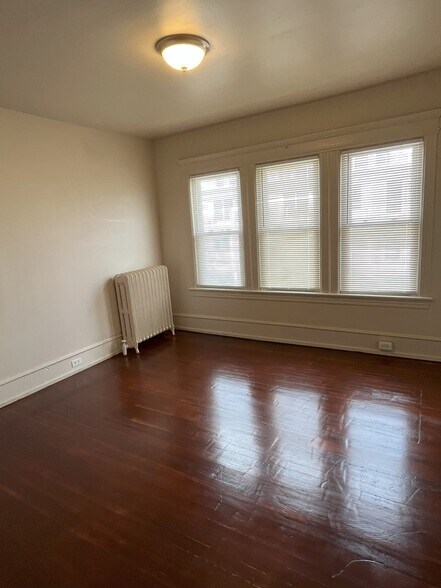 Bed Room 1 - 2 N Austin Ave
