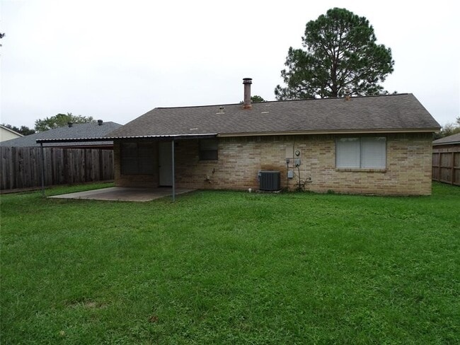 Building Photo - 7247 Barton Oaks Dr