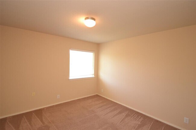 Building Photo - 409 Riverine Way