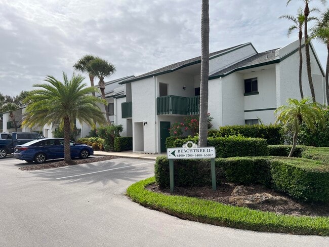 Building Photo - 2400 S Ocean Dr