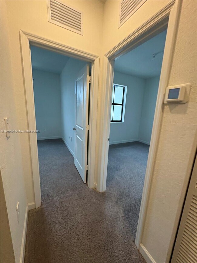 Building Photo - 11858 SW 246th Ln