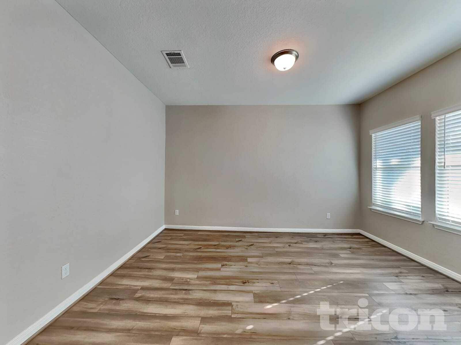 Building Photo - 13547 Emerson Wy