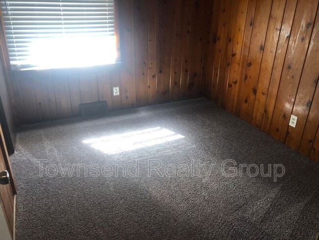 Building Photo - 2133 Jennie Linn Dr