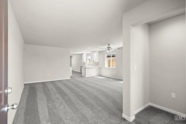 Building Photo - 632 Ledgestone St