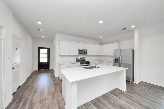 Building Photo - 1351 Antigua Dr