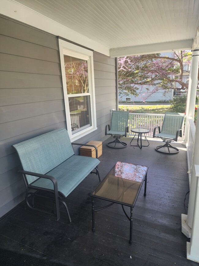 Front Porch, seating - 413 N Geneva St