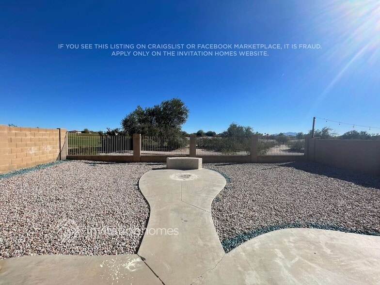 Building Photo - 917 S 224th Ln