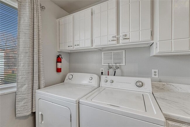 Building Photo - 7968 Chase Cir