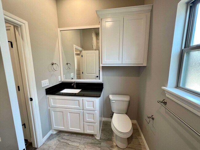 Building Photo - Very Nice 4 Bedroom, 3 Bathroom 3 Car Garage Home with Storm Shelter