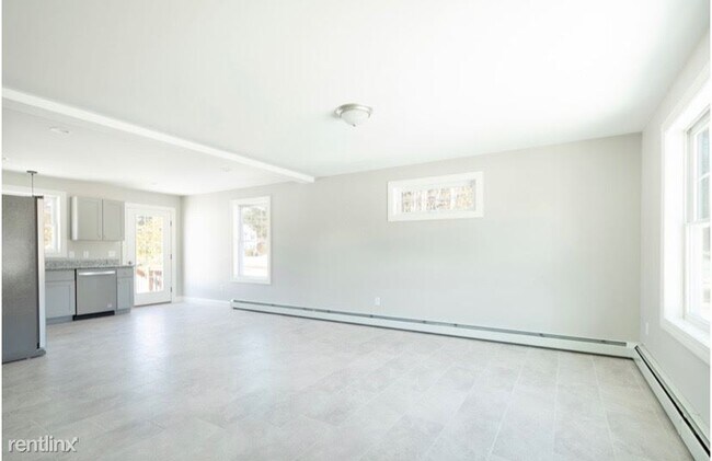 Building Photo - 2 br, 1.5 bath Townhome - 5 Anglers Road