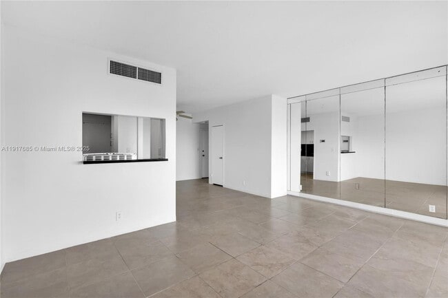 Building Photo - 880 NE 69th St