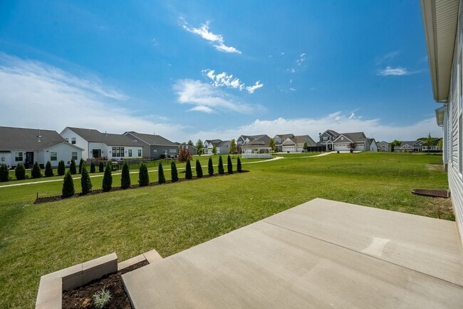 Building Photo - 223 Randlin Dr