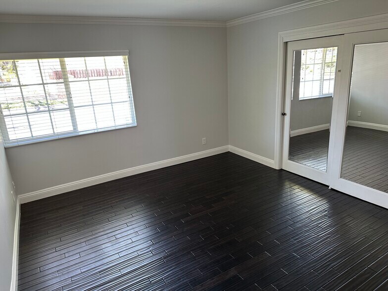 Bedroom 2 - 10616 Bothwell Rd