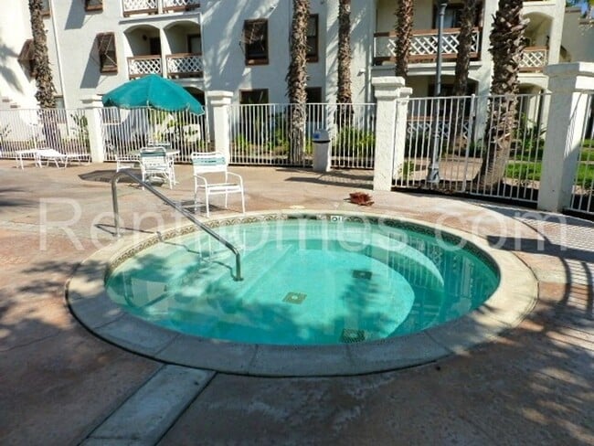 Building Photo - 9362 Twin Trails Dr