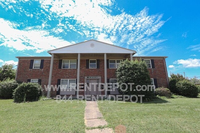 Primary Photo - 2841 Ravenswood Dr