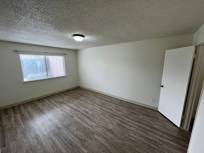 Building Photo - 3490 Santa Maria Way