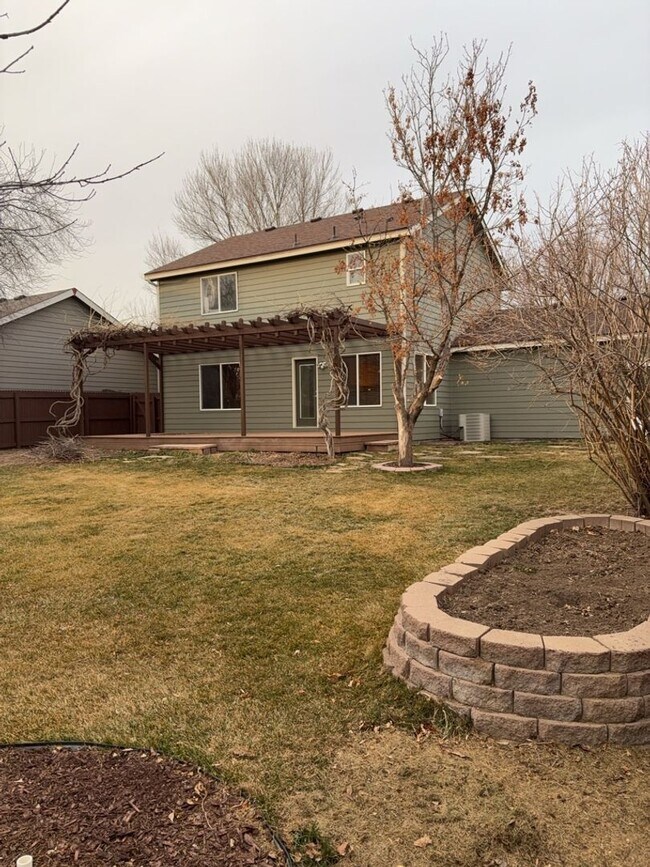 Building Photo - 3bd/3ba Johnstown Home with 2-Car Garage &...