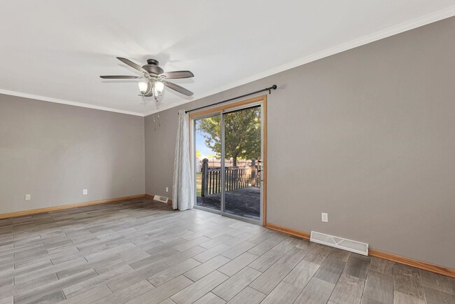 Building Photo - Coming available in February!