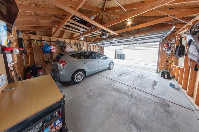 Building Photo - Beautiful West Humboldt Park Single Family Home