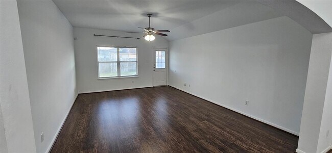 Building Photo - 919 Yorkshire Hollow Ln