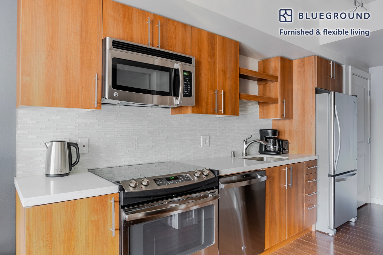 Building Photo - 10333 Main St