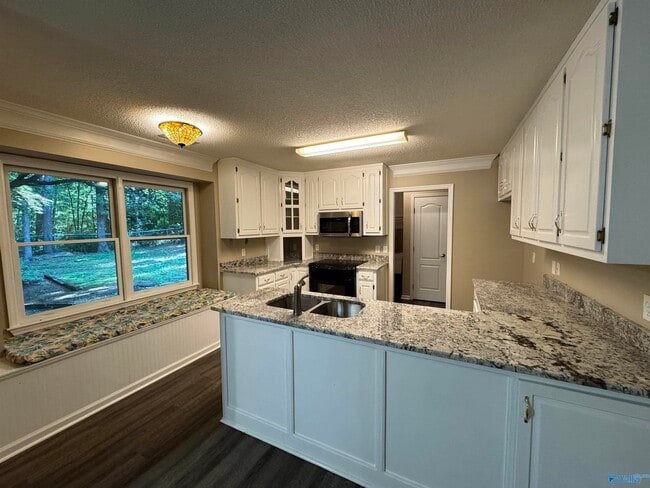 Building Photo - 109 Capote Dr