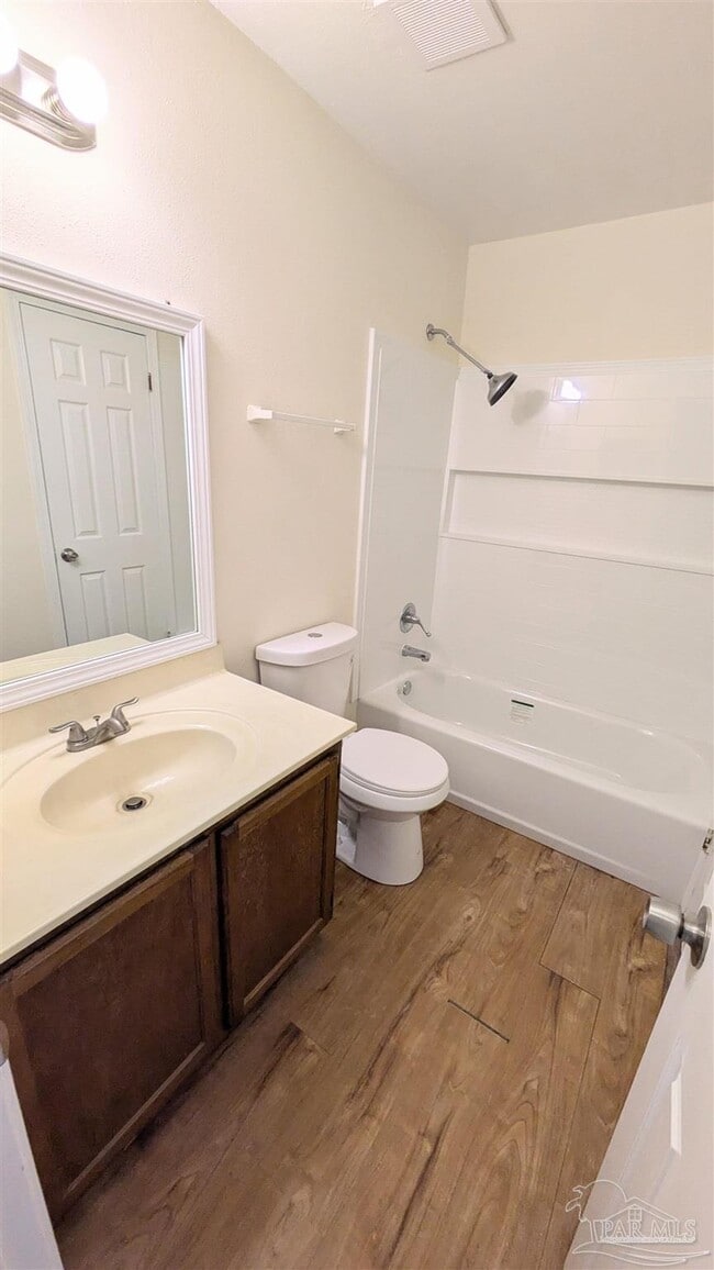 Building Photo - 3041 Belle Meade Dr