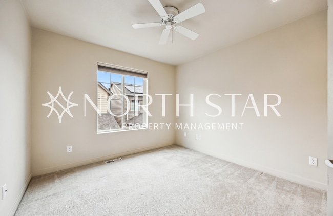 Building Photo - Vaulted Ceilings, Modern Finishes & Easy Living