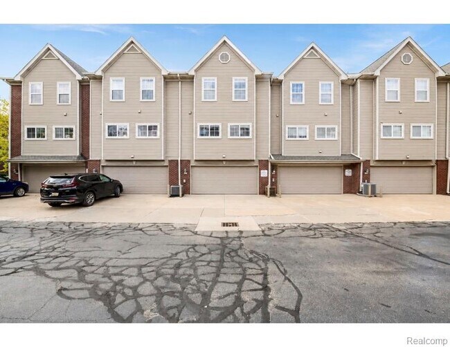 Building Photo - 22684 Goddard Rd