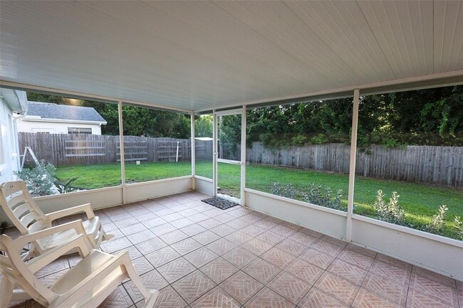 Building Photo - 2540 Elderberry Dr
