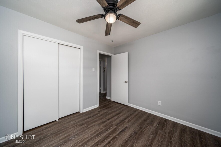 Building Photo - 2117 Yorktown Dr