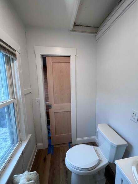 Building Photo - 3345 S 31st Ave